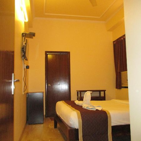 Hotel Silver Plaza Джайпур Екстериор снимка